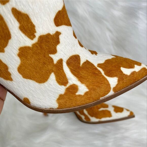 42 Gold Kennsington Cow Print Chelsea Boot/ Booties Size 7 or 37.5 - Picture 6 of 14